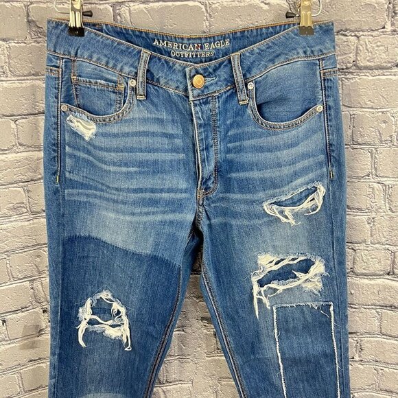 American Eagle Shadow Patched Tomgirl Distressed Button fly Jeans Size 8 - Picture 10 of 10